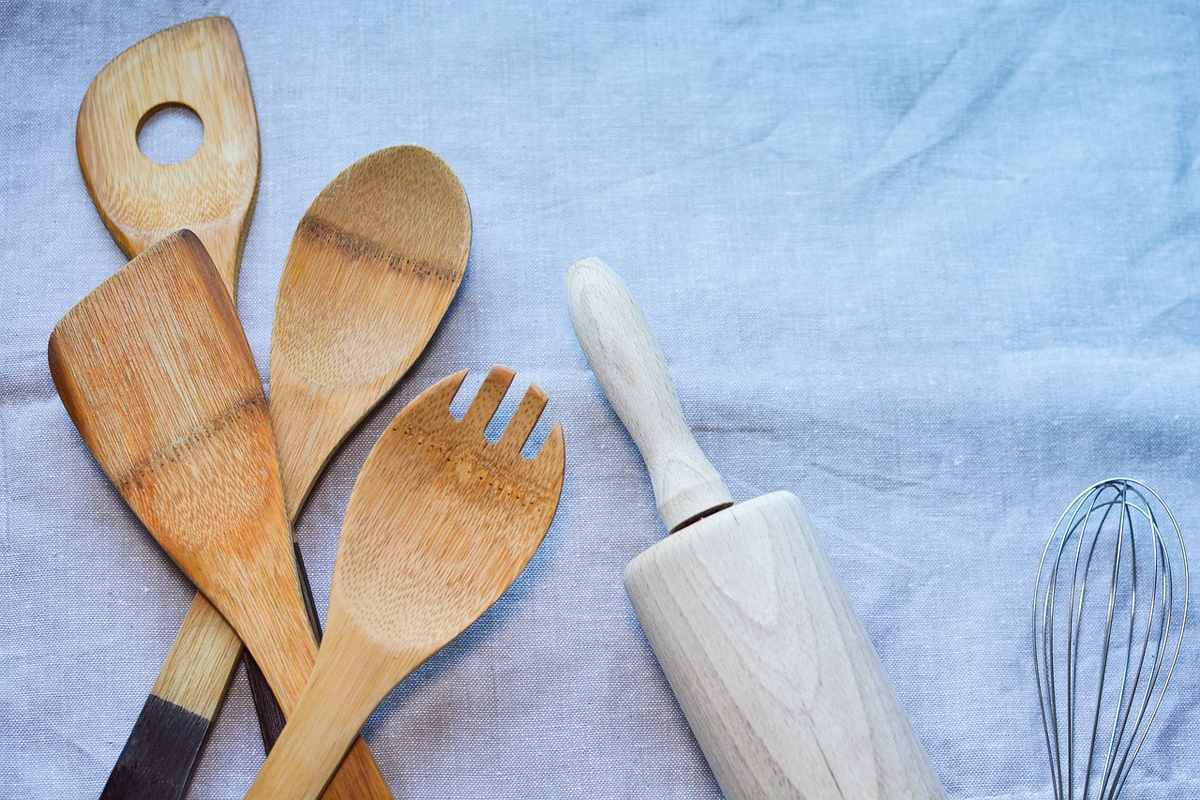 Pourquoi les enfants cuisinent mieux avec des ustensiles à leur taille